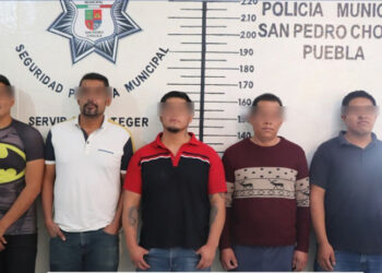 Policía de San Pedro Cholula detiene a 5 hombres por presunta privación de la libertad