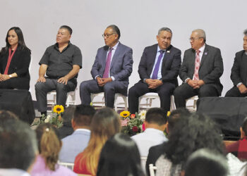 Entregó Gobierno del Estado estímulos económicos a personal administrativo del sector educativo