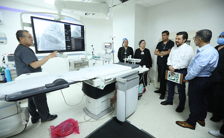 Planea IMSS abrir 12 salas de Hemodinamia en 2024 y que sumen 86 en todo el país