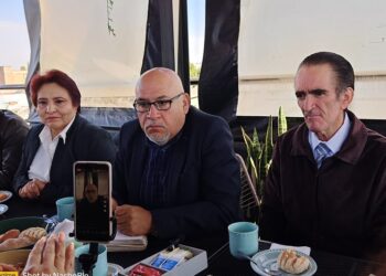 Aspirantes a la alcaldía de San Pedro Cholula declinan a favor de Tonantzin Fernández