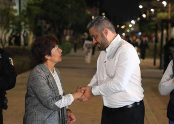 Con trabajos de iluminación, Ayuntamiento de Puebla realiza mejoras en zonas universitarias