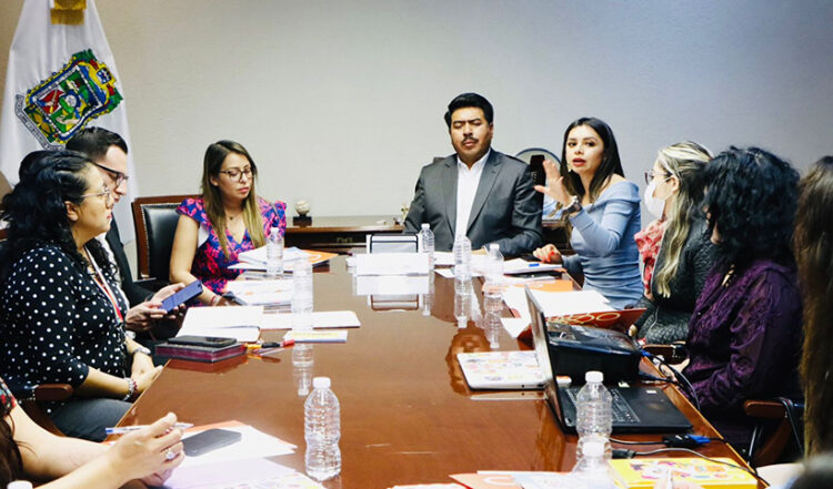 En sinergia, SEGOB fortalece educación sexual en adolescentes