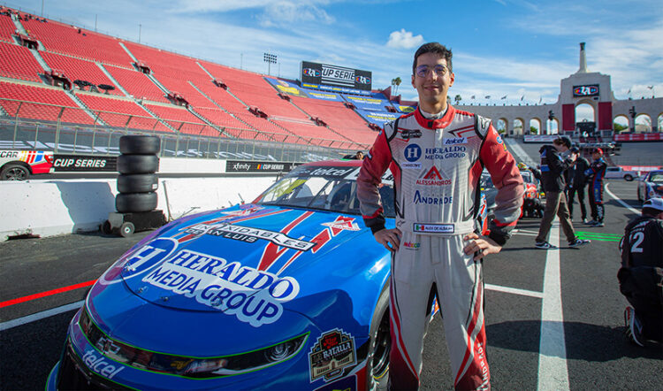Alex de Alba y el Alessandros Racing, salieron con Top-3 de NASCAR México en el Memorial Coliseum