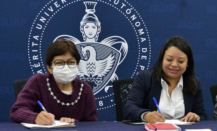 Con un aumento de 4 por ciento firma BUAP contratos colectivos de trabajo con SITBUAP y ASPABUAP