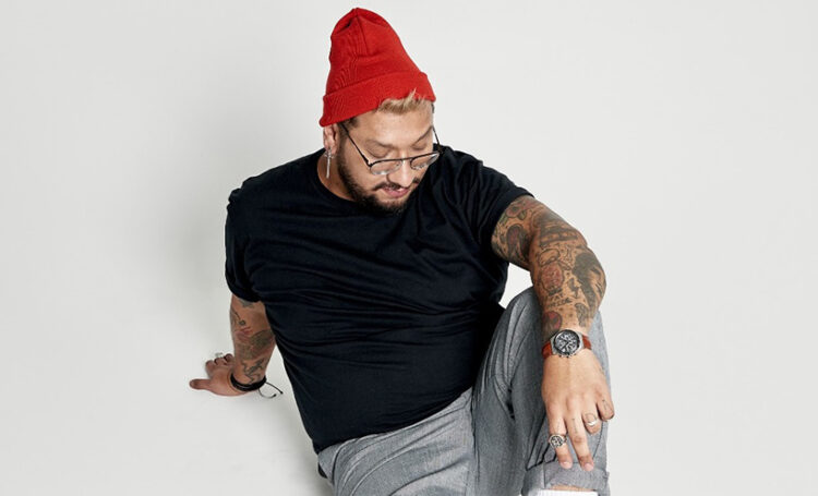 Escucha ‘Punto y Coma’, el disco debut del artista de folk colombiano El Chivato