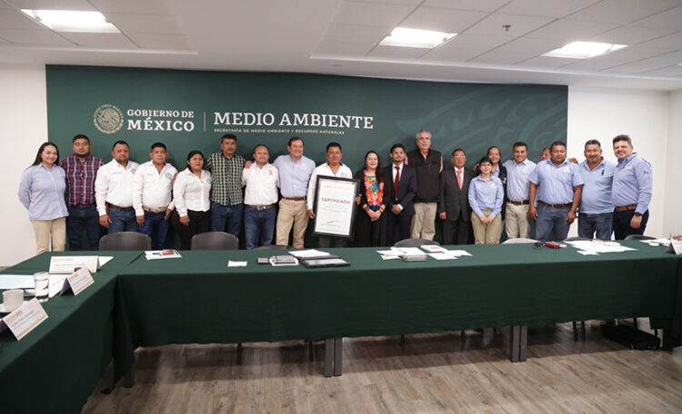 Entregan certificados de ADVC a la comunidad de Santa María Chimalapa, Oaxaca