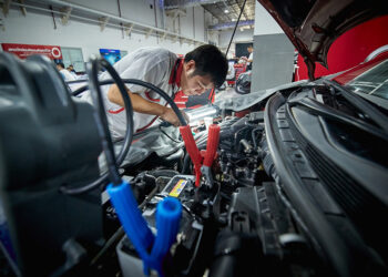 Nissan Mexicana celebra el día del trabajador mecánico, especialistas detrás del éxito de cada vehículo