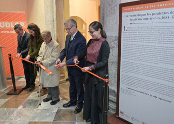 UDLAP presenta exposición de paratextos, con obras integradas en el acervo de la Biblioteca Franciscana