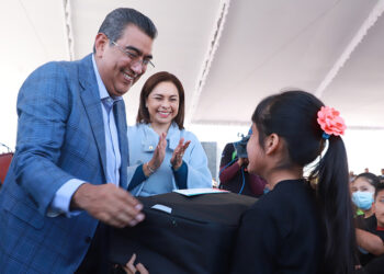 Con Beneficencia Pública, gobierno estatal se ocupa por mejorar calidad de vida de poblanas y poblanos: Sergio Salomón