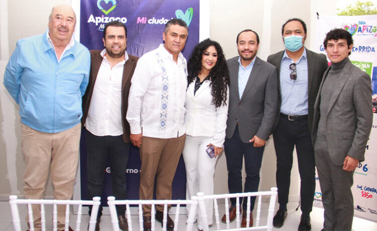 Presentan en Apizaco Los Carteles Taurinos para la Feria