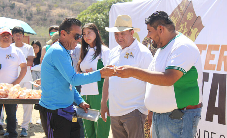 Representará Tecomatlán al estado en justa deportiva regional
