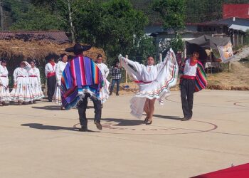 Celebran eventos deportivos en Tlaola