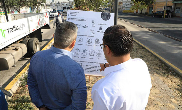 Realiza Ayuntamiento labores de limpieza de calles y avenidas