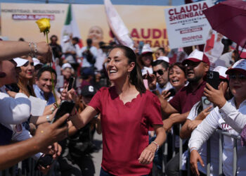 «La contaminación se resuelve con tecnología, no cerrando las fábricas’’: Claudia Sheinbaum