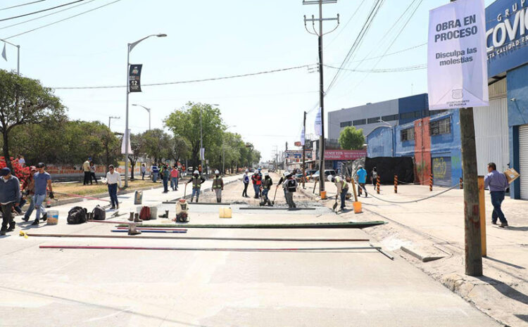 Exhortan utilizar vías alternas al cierre del bulevar Carmen Serdán