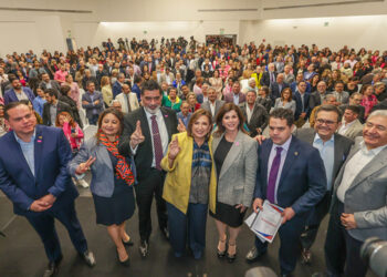 Buscará Xóchitl Gálvez modernizar cruces fronterizos
