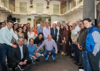 Charla Pepe Chedraui con clúster turístico de la capital de Puebla