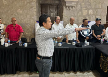Líder del STIRTT rinde protesta como presidente de la AMDTPS Puebla
