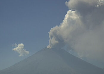 9 exhalaciones y mil 394 minutos de tremor, registró el Popocatépetl
