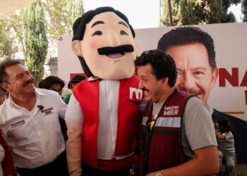 Las colonias del Sur-Oriente de Puebla merecen vivir mejor: Nacho Mier