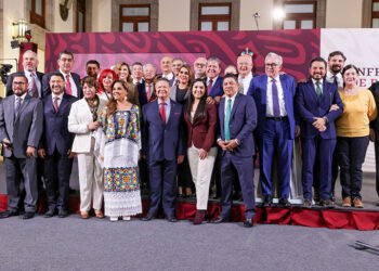 Acude Céspedes Peregrina para conocer avances del proceso de federalización del Sistema de Salud