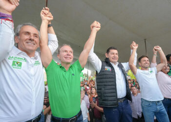 Arropan Manuel Velasco y el Partido Verde a Coalición Sigamos Haciendo Historia en Puebla