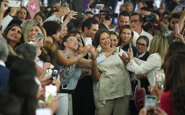 Planea Xóchitl Gálvez atender 100% de llamadas de emergencia de mujeres violentadas