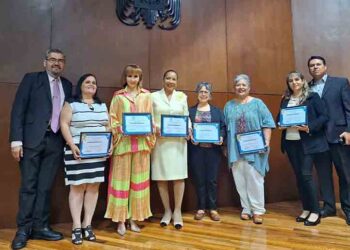 Concientizan sobre el Autismo en la UAG