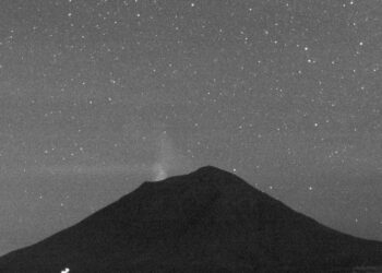 24 horas más sin caída de ceniza por Don Goyo