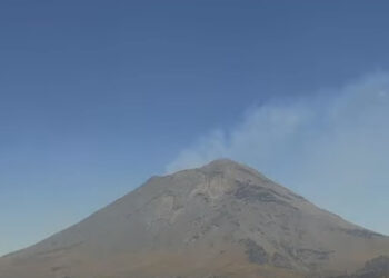 Sin caída de ceniza por la calma con Don Goyo
