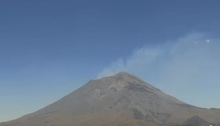 Sin caída de ceniza por la calma con Don Goyo