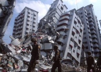 Mexicanos que sufrieron el terremoto de 7.5 están siendo apoyados por la SRE