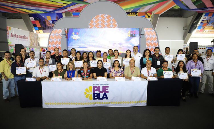 Pueblos Mágicos, municipios y touroperadores, reconocidos en Feria de Puebla 2024