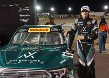 Alonso Salinas consigue segundo podio consecutivo en Trucks