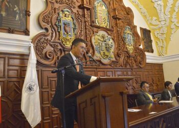 Presenta sus propuestas ante el Consejo Universitario el candidato a la alcaldía de Puebla por el Partido MC