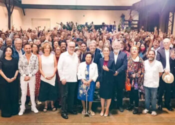 “Los invito a seguir construyendo juntos un México libre, justo y democrático”: Claudia Sheinbaum