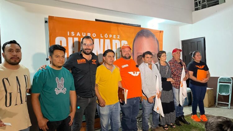 Carnavaleros de Cholula muestran su apoyo a «Chawaro»