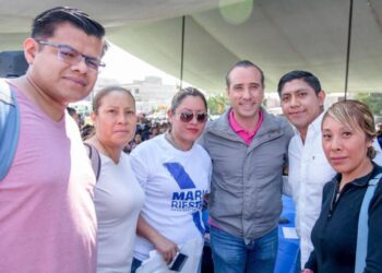 Médicos especialistas para las mujeres y kits para los recién nacidos: Mario Riestra
