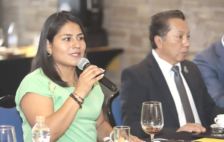 Se reúne Bere Porquillo con Club de Rotarios para compartir propuestas en beneficio de San Andrés Cholula