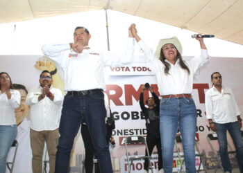 Alejandro Armenta asegura bienestar y desarrollo para los habitantes de Cuapiaxtla