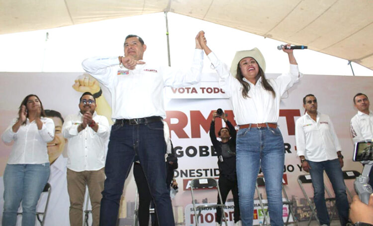 Alejandro Armenta asegura bienestar y desarrollo para los habitantes de Cuapiaxtla