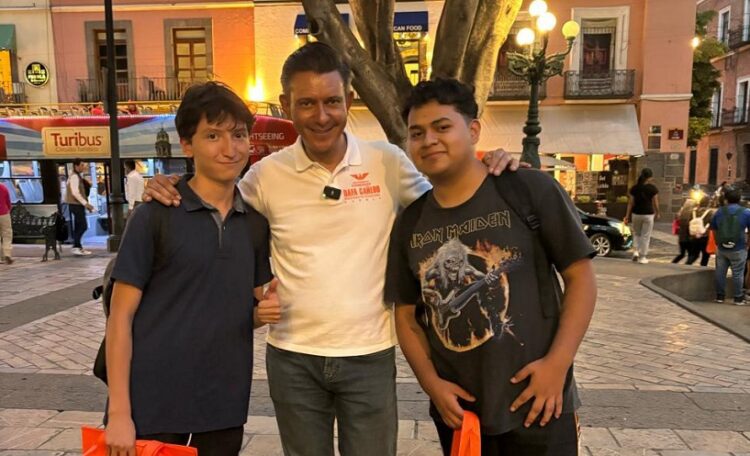 En último día de campaña, Rafael Cañedo, caminó las calles del centro histórico