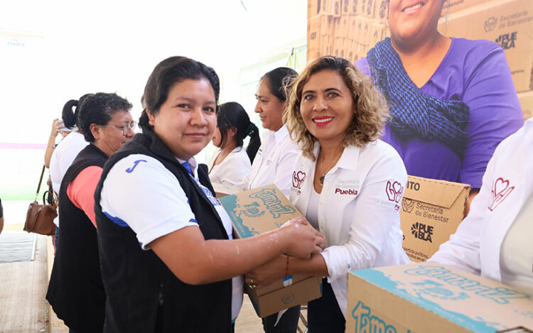 Contribuye gobierno estatal en nutrición de familias de Oriental