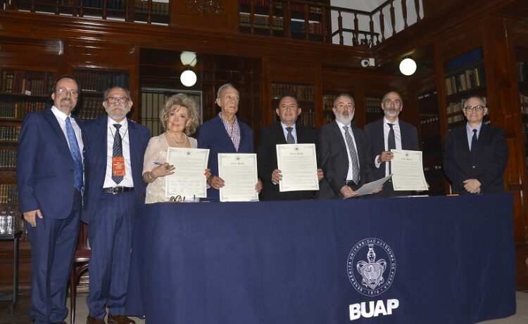 Se firma Carta Puebla: declaración para incluir al Barrio Histórico Universitario en la lista del Patrimonio Mundial de la Unesco