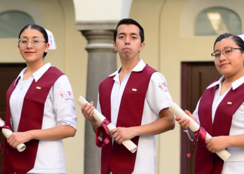 Concluyen sus estudios 283 alumnas y alumnos de la USEP
