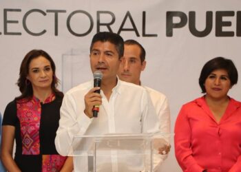 Lalo Rivera agradece a la ciudadanía que confió en él y a su equipo de campaña