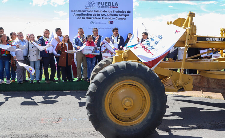 El Gobierno de Puebla promueve el desarrollo de las regiones y agiliza la llegada de más bienes y servicios