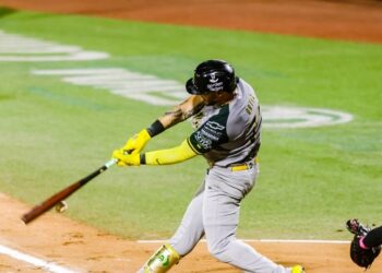 El Águila: Pericos gana serie en once entradas