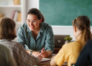 Urgen más expertos que marquen la diferencia en educación