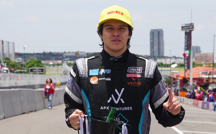 Con cierre espectacular Salinas se lleva la victoria en Trucks México Series